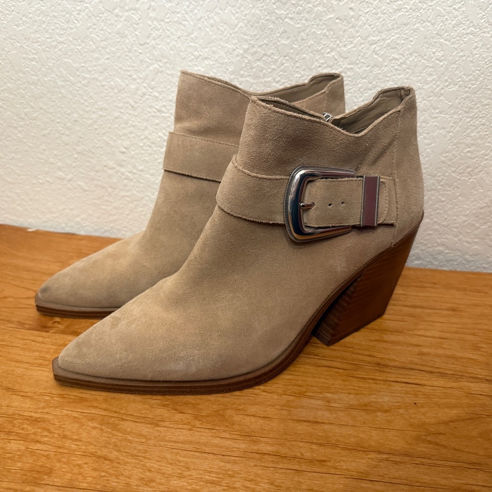 Western Snip Toe Ankle Boot